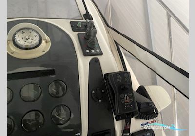 Fairline 43 Motorbåd 2001, med 2 X VP TAMD 74 EDC motor, Sverige