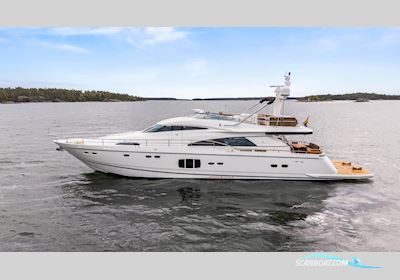 Fairline Squadron 78 Motorbåd 2011, med Caterpillar motor, Sverige