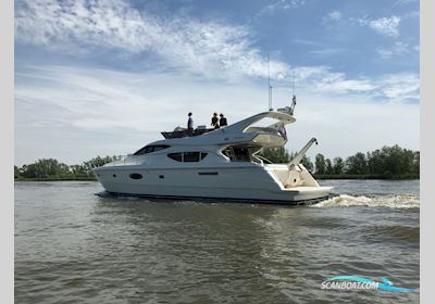 Ferretti Yachts 550 #07 Motorbåd 2005, Holland