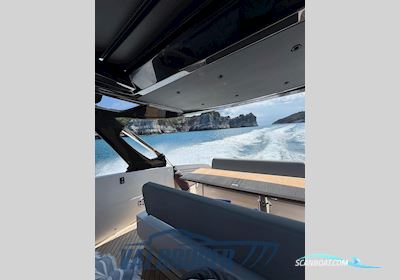 Fim 440 Regina Motorbåd 2024, med Volvo Penta D6 motor, Italien