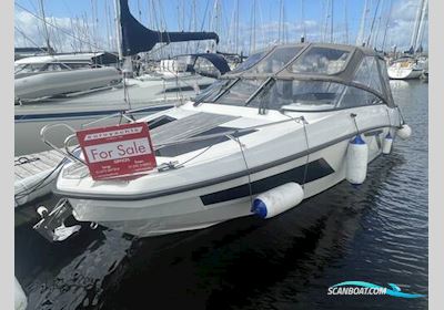 Finnmaster T7 Motorbåd 2021, med Yamaha V6 motor, England
