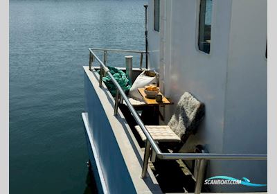 Fjaelstavn Motorbåd 1954, med Scania Varbis
 motor, Danmark