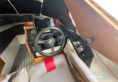 Flipper 640 HT Motorbåd 1989, med Volvo Penta 250  motor, Sverige