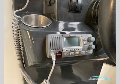 Flot Quicksilver 555 Med Mercury 100 HK CT, Kun 93,6 Timer, Smartcraft, Simrad GO7, Fusion Lydanlæg, Køleskab og Flexiteak. Velholdt og Vinteropbevar Motorbåd 2019, med Mercury motor, Danmark