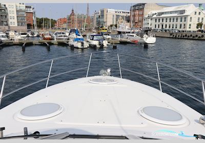 Four Winns 318 Vista Motorbåd 2007, med Volvo 5.0 GX1 2x 270 HP motor, Sverige