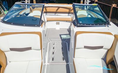 Four Winns H210 Motorbåd 2020, med Volvo Penta motor, England