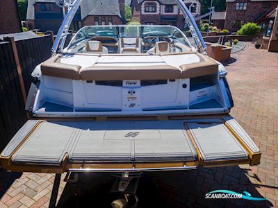 Four Winns H210 Motorbåd 2020, med Volvo Penta motor, England