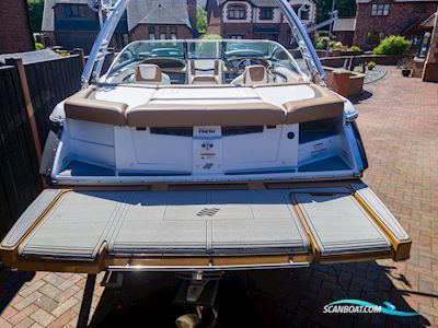 Four Winns H210 Motorbåd 2021, med Volvo Penta motor, England