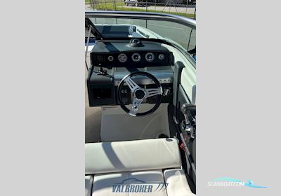 Four Winns SL 262 Motorbåd 2014, med Volvo Penta 8.1 Gi motor, Schweiz