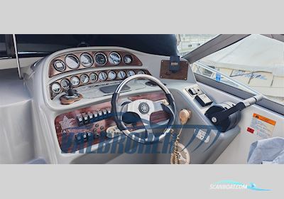 Four Winns Vista 298 Motorbåd 2000, med Volvo Penta 4.3 Gi/DP motor, Italien