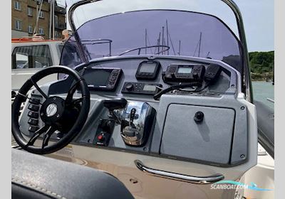 GRAND G580 RIB Motorbåd 2021, med Suzuki DF150 APL motor, England