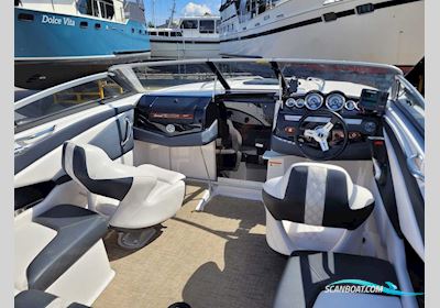 Glastron GT 229 Motorbåd 2016, Holland