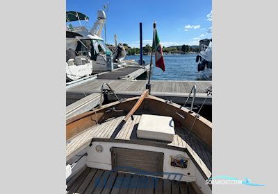 Gozzo Genovese Motorbåd 1994, med C.M.D. Atm 70 motor, Italien