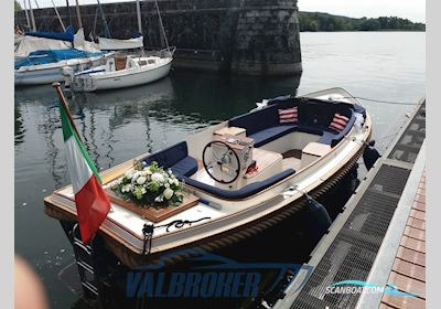 Gozzo Olandese Makma Loungevlet Motorbåd 2009, med Yanmar 3YM30 motor, Italien