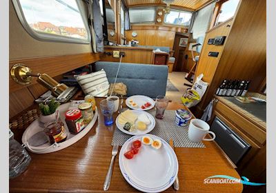 Gruno 1100 Motorbåd 1988, med Ford Diesel 6 Zylinder motor, Tyskland