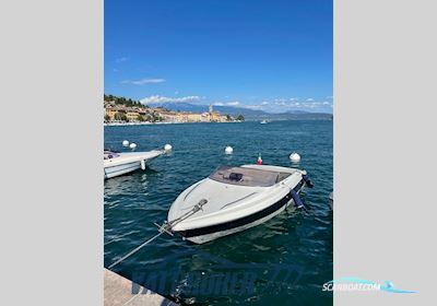 Ilver Nyuma 24 Motorbåd 1996, med Volvo Penta 5.7 GXI motor, Italien