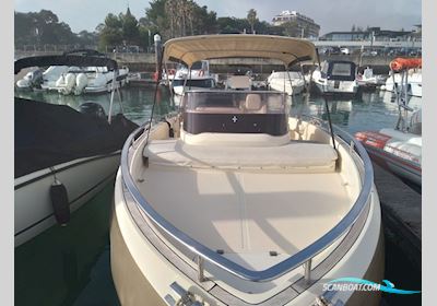 Invictus 280 GT Motorbåd 2016, med Volvo Penta 5.7 Gxi/V8 motor, Portugal