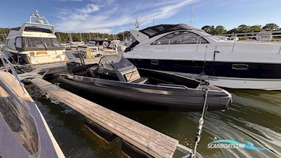 Iron 707 Motorbåd 2019, med Evinrude 200 Ca, 130h motor, Sverige