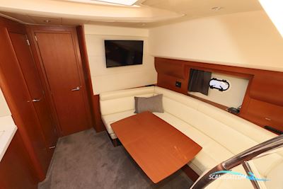 Jeanneau 390S Motorbåd 2011, med Cummins D6 4.2 Mercruiser 320S Bravo III motor, Danmark