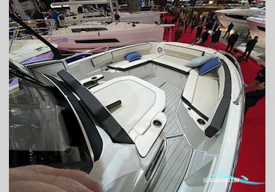 Jeanneau Cap Camarat 10.5 CC New Model Motorbåd 2024, med X motor, Holland