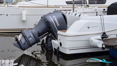 Jeanneau Cap Camarat 8.5 CC Motorbåd 2015, med Yamaha F300 Betu V6 4.2L motor, England