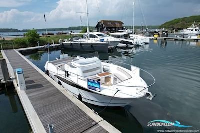 Jeanneau Cap Camarat 8.5 CC Motorbåd 2015, med Yamaha F300 Betu V6 4.2L motor, England