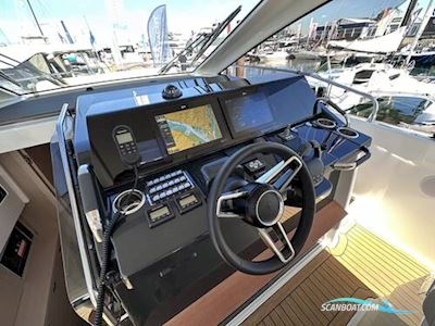 Jeanneau DB37 Motorbåd 2024, med Volvo Penta D4 motor, England