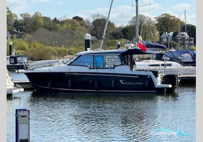 Jeanneau Merry Fisher 1095 Motorbåd 2020, med Suzuki DF300 motor, England