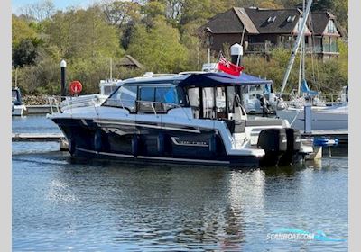 Jeanneau Merry Fisher 1095 Motorbåd 2020, med Suzuki DF300 motor, England
