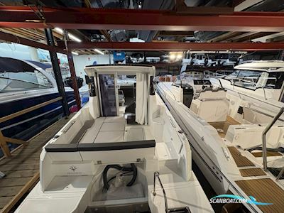 Jeanneau Merry Fisher 695 Serie 2. Dit Schip is Aanwezig op de Suzuki Stand Van Hiswa te Water 2026. Motorbåd 2026, med Suzuki motor, Holland