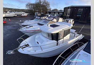 Jeanneau Merry Fisher 795 Marlin Motorbåd 2018, med Yamaha F200GETX motor, England