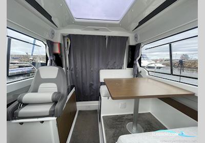 Jeanneau Merry Fisher 795 s2 Legende Motorbåd 2021, med Suzuki DF 250 TX motor, England