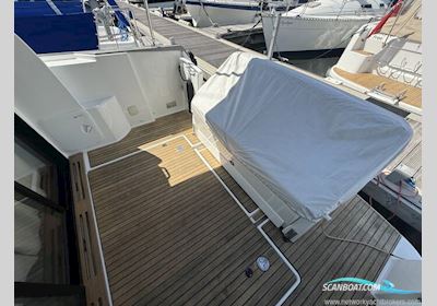 Jeanneau NC 9 Motorbåd 2015, med Volvo Penta D4 260A-F motor, England