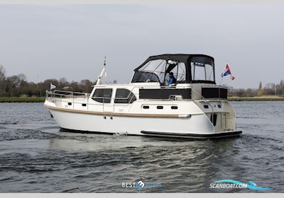 Jetten 37 AC-RS Motorbåd 2013, med Vetus Deutz is Een Samenwerking Tussen Het Nederlandse Vetus en Het Duitse Deutz, Waarbij Deutz-Motoren Zorgen Voor Betrouwbare, Efficiënte en Duurza motor, Holland