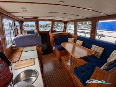 Kent Cory Yachts 33 Motorbåd 2005, med Nanni motor, England