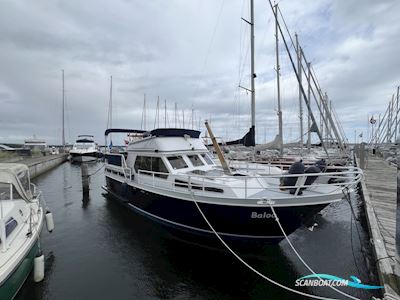 Keser Hollandia 1100 Fly Motorbåd 1990, med Volvo Penta
 motor, Danmark