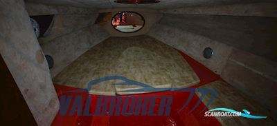 Linetti 27,5 Motorbåd 2004, med Mercruiser 496 Mag HO motor, Italien