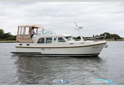 Linssen Grand Sturdy 34.9 AC Motorbåd 2009, med Volvo Penta is een Zweeds merk dat wereldwijd bekendstaat om betrouwbare en krachtige scheepsmotoren en aandrijfsystemen. Ze leveren zowel diesel- al motor, Holland