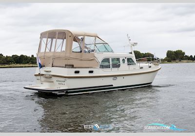 Linssen Grand Sturdy 34.9 AC Motorbåd 2009, med Volvo Penta is een Zweeds merk dat wereldwijd bekendstaat om betrouwbare en krachtige scheepsmotoren en aandrijfsystemen. Ze leveren zowel diesel- al motor, Holland