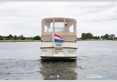 Linssen Grand Sturdy 34.9 AC Motorbåd 2009, med Volvo Penta is een Zweeds merk dat wereldwijd bekendstaat om betrouwbare en krachtige scheepsmotoren en aandrijfsystemen. Ze leveren zowel diesel- al motor, Holland