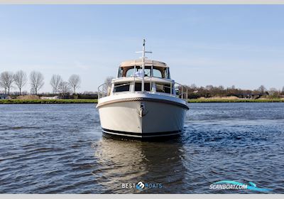 Linssen Grand Sturdy 40.0 AC Motorbåd 2019, med Volvo Penta is Een Zweeds Merk Dat Wereldwijd Bekendstaat om Betrouwbare en Krachtige Scheepsmotoren en Aandrijfsystemen. Ze Leveren Zowel Diesel- al motor, Holland