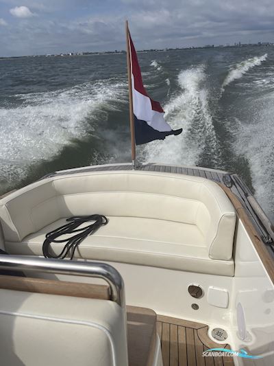 Long Island 28 Sportsman Motorbåd 2015, Holland