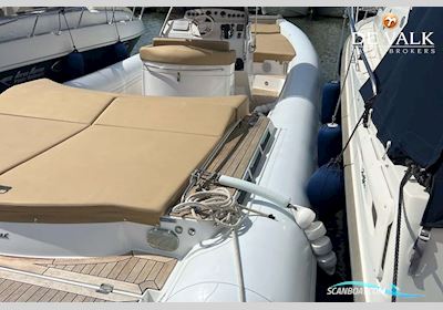 Magazzu MX-11 Spyder Motorbåd 2014, med Mercury motor, Italien