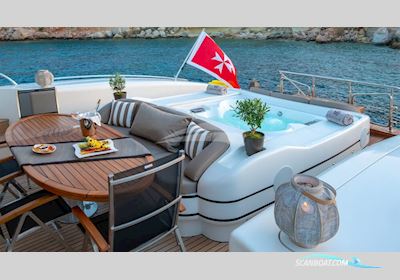 Mangusta 108 Cosmos Motorbåd 2004, med Mtu motor, Frankrig