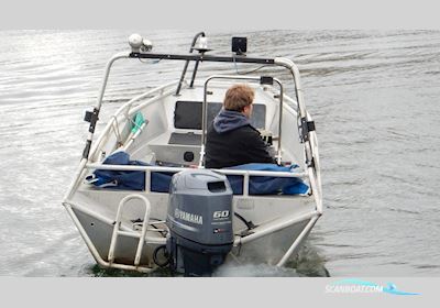 Master 500 Styrpulpet Motorbåd 2002, med  Yamaha motor, Sverige