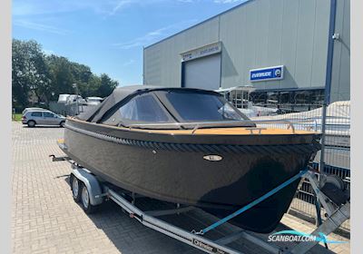 Maxima 720 Retro met boegschroef Motorbåd 2024, med Suzuki motor, Holland