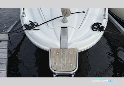 Maxum 2700 SCR Motorbåd 2002, med Mercruiser motor, Sverige