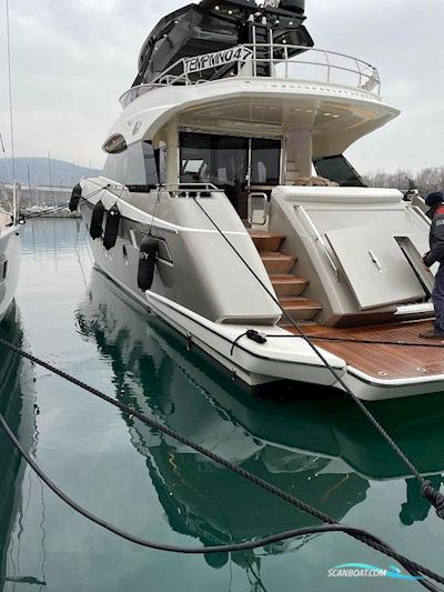 Monte Carlo Yachts Mcy 76 Motorbåd 2018, med Man motor, Holland