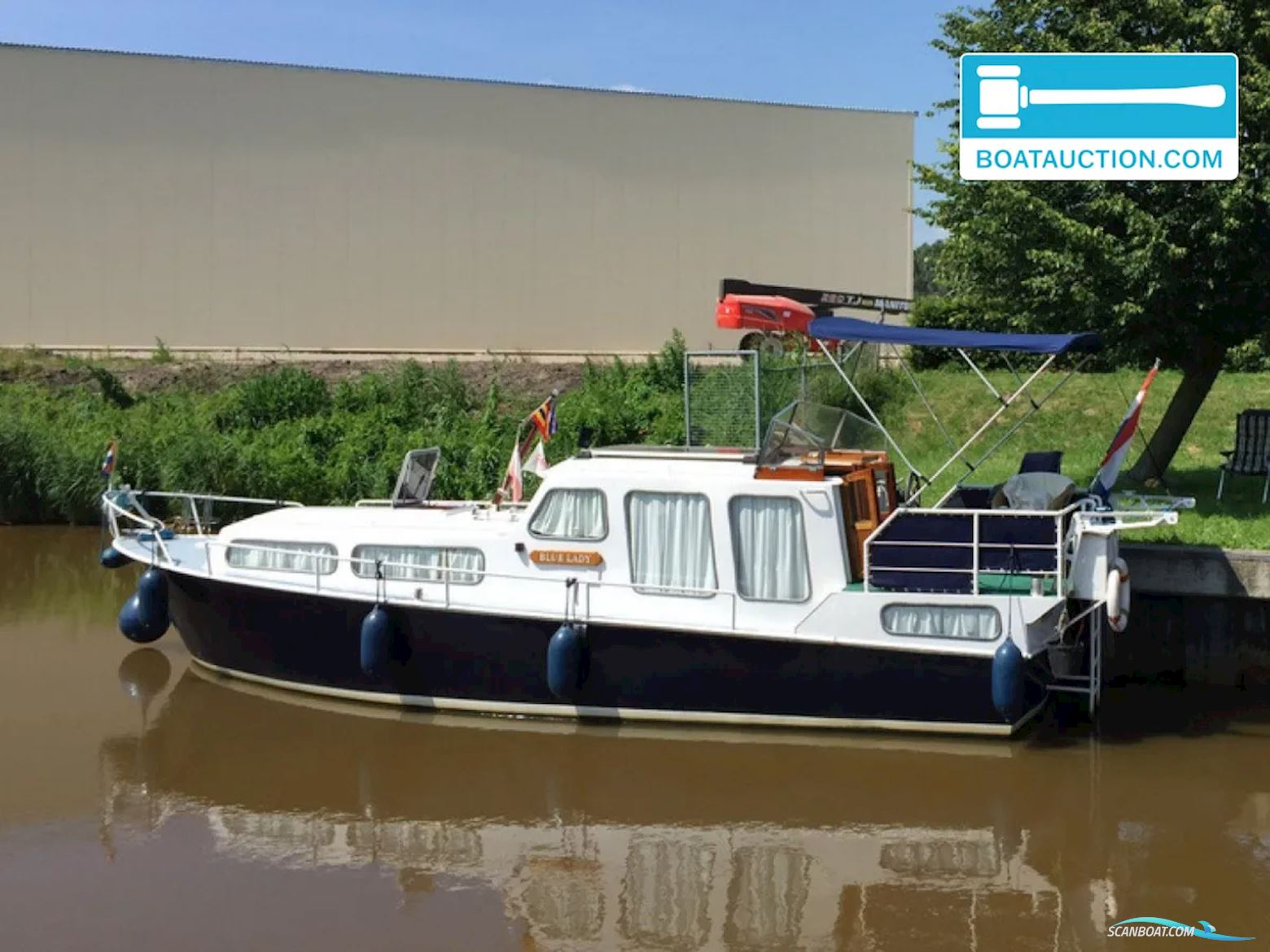 Motorboat 960 Motorbåd 1985, med Peugeot motor, Frankrig