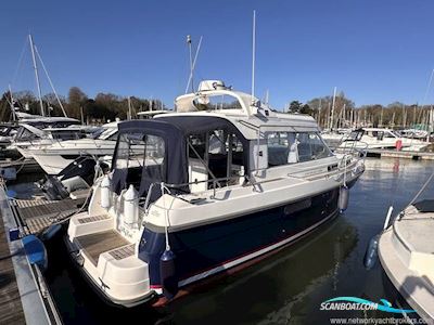 Nimbus 310 Coupe Motorbåd 2000, med Yanmar motor, England